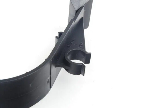 NEW MERCEDES-BENZ C W203 FUEL FILTER BRACKET A2034770041 ORIGINAL - Image 3