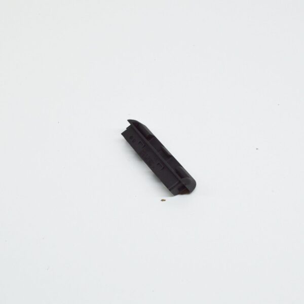 NEW AUDI A4 B8 REAR LEFT ROLLER SUNBLIND SUSPENSION LUG 8K5861789A4PK ORIGINAL - Image 3