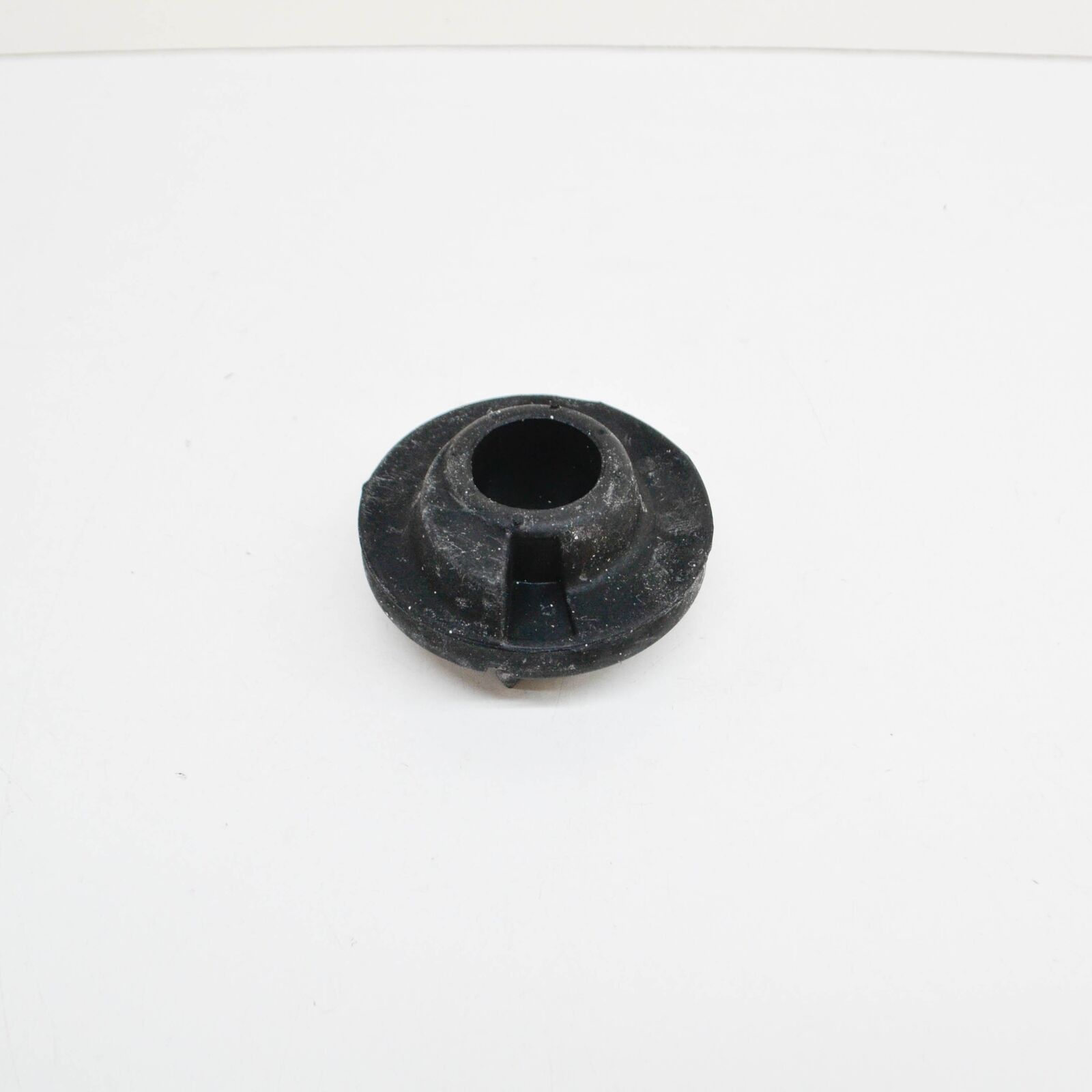 NEW AUDI A4 B8 REAR LOWER SPRING RUBBER PAD 8K0512297E ORIGINAL 3 NEW AUDI A4 B8 REAR LOWER SPRING RUBBER PAD 8K0512297E ORIGINAL - Image 3