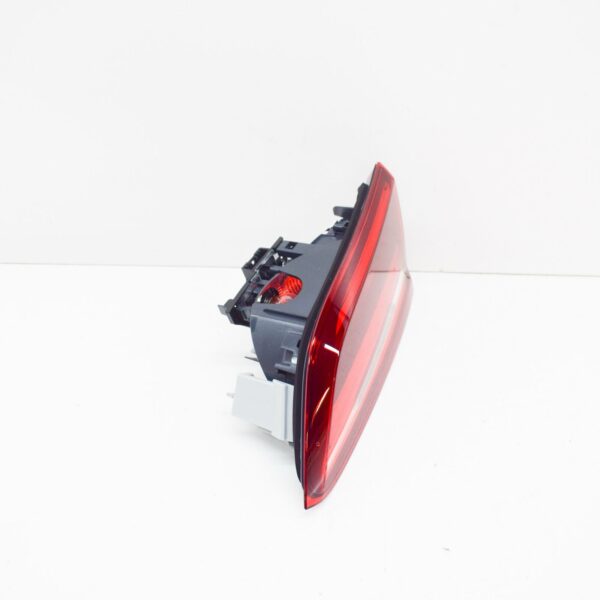 NEW BMW X1 F48 REAR LIGHT IN TRUNK LID LEFT 63217350695 - Image 3
