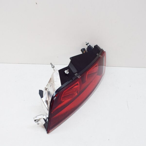 NEW AUDI R8 REAR RIGHT TAILLIGHT 420945096F ORIGINAL - Image 3