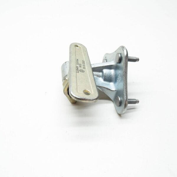NEW MERCEDES-BENZ GLE W166 FRONT RIGHT LOWER DOOR HINGE A1667200437 ORIGINAL - Image 3