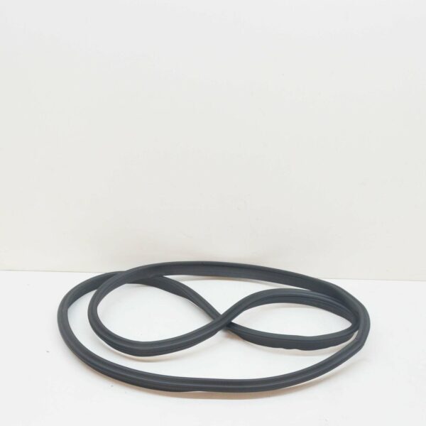 NEW AUDI A4 AVANT B8 REAR LID FLAP SEAL 8K9827705F - Image 5