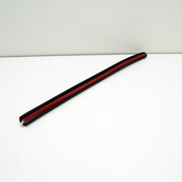 NEW SEAT LEON 5F RIGHT SIDE BONNET SEAL 5F0823710A ORIGINAL - Image 3