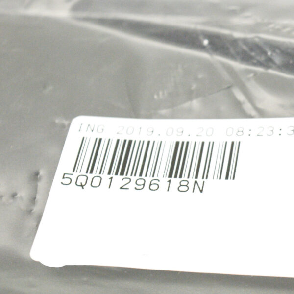 NEW VOLKSWAGEN GOLF MK7 INTAKE AIR DUCT 5Q0129618N ORIGINAL - Image 3