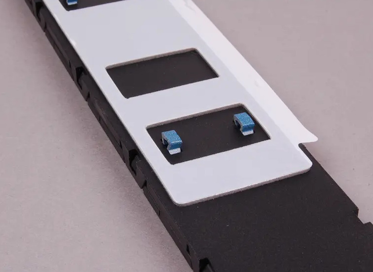 NEW MERCEDES-BENZ CLK C209 REAR HEADLINER AMPLIFIER A2098204889 ORIGINAL 3 NEW MERCEDES-BENZ CLK C209 REAR HEADLINER AMPLIFIER A2098204889 ORIGINAL - Image 3