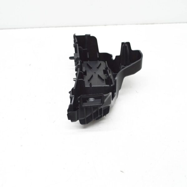 NEW AUDI A3 8Y FRONT BUMPER CARRIER LEFT GUIDE 8Y0807183A ORIGINAL - Image 3