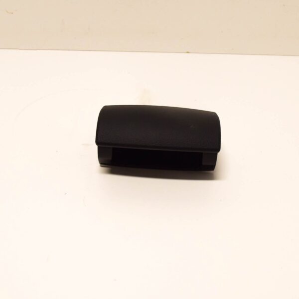 NEW AUDI A3 8P REAR CENTER CONSOLE ASHTRAY 8P08579616PS - Image 5