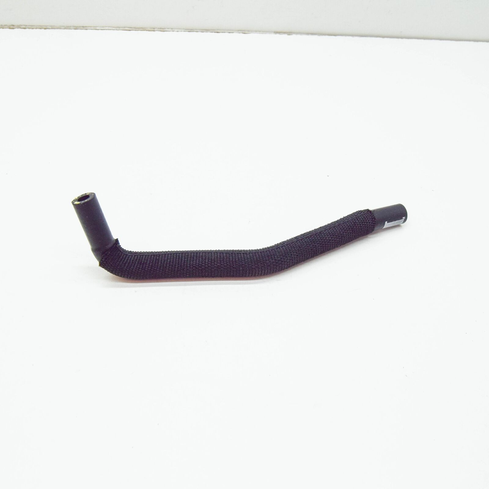 NEW AUDI A5 SPORTBACK F5 ENGINE VENT HOSE 8W0121372 ORIGINAL 3 NEW AUDI A5 SPORTBACK F5 ENGINE VENT HOSE 8W0121372 ORIGINAL - Image 3