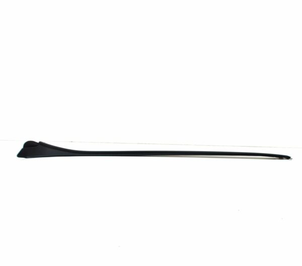 NEW MB GLE W166 FRONT WINDSHIELD RIGHT WATER DEFLECTOR TRIM A1666901280 ORIGINAL - Image 3