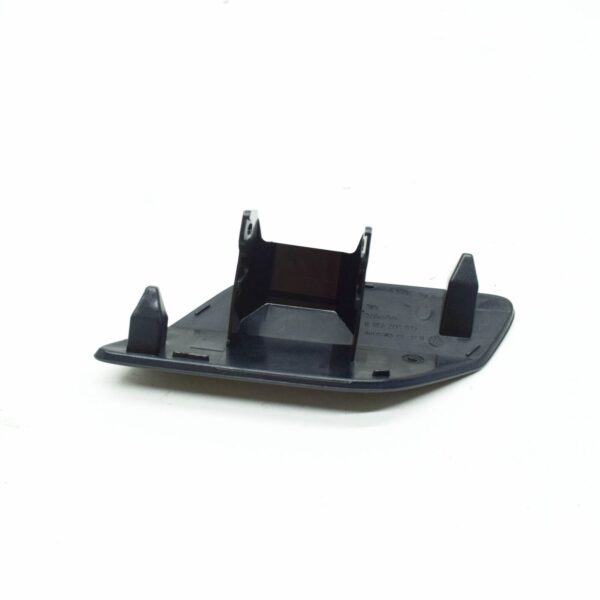 NEW VOLKSWAGEN GOLF 5G RIGHT HEADLIGHT WASHER COVER CAP 5G0807938BGRU ORIGINAL - Image 3