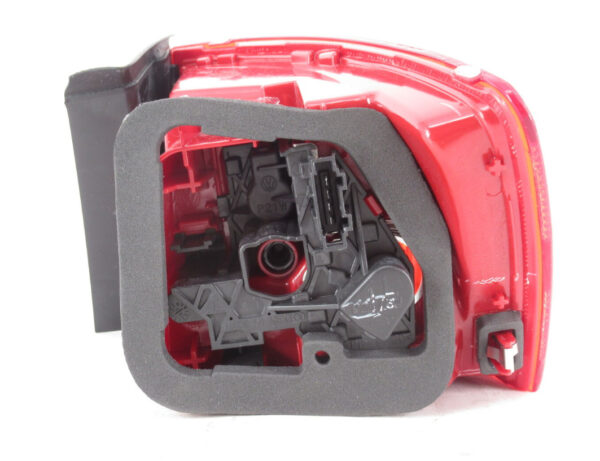 NEW VOLKSWAGEN JETTA A6 REAR LEFT OUTER TAILLIGHT 5C6945095D - Image 5