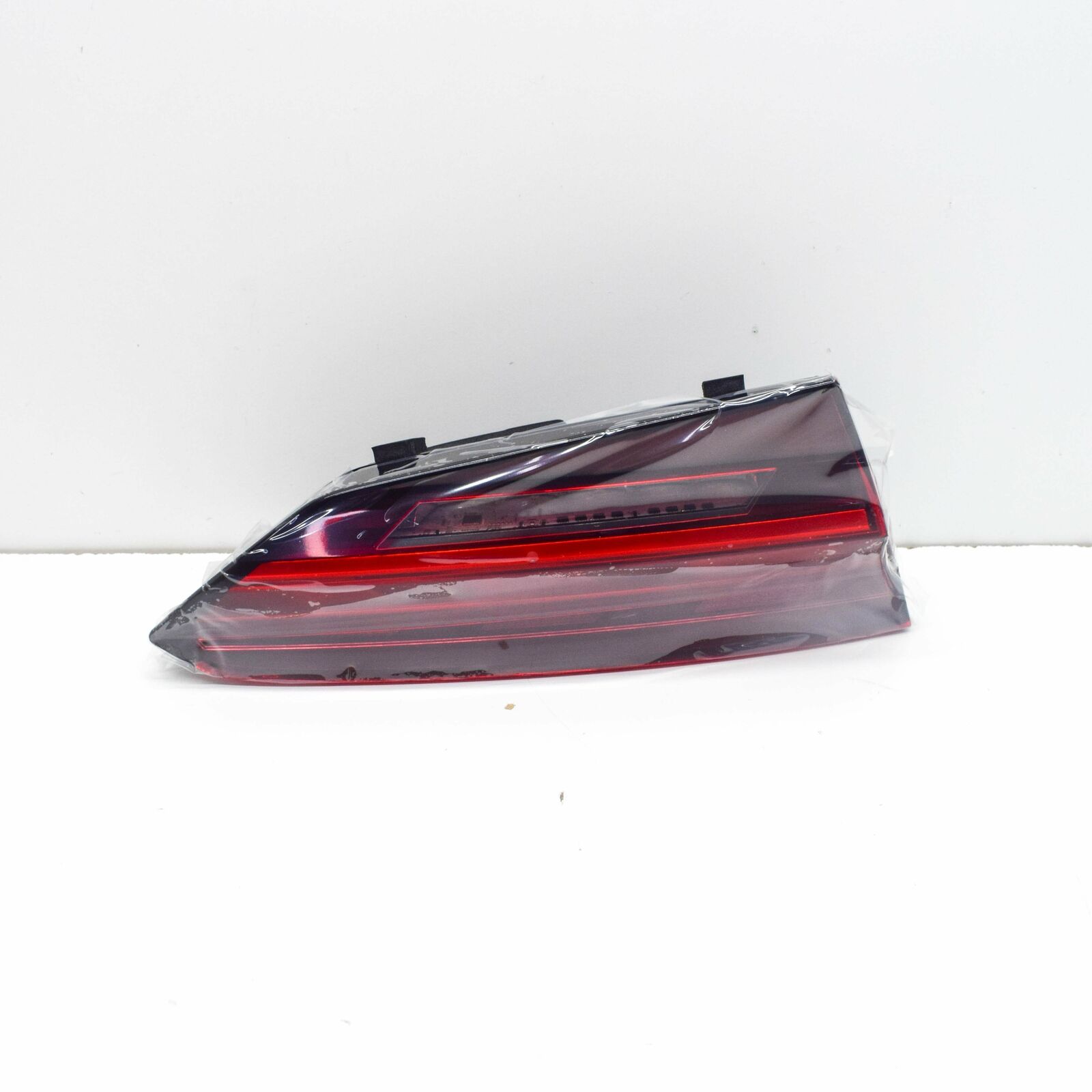 NEW AUDI A5 8W6 REAR LEFT INNER LED TAILLIGHT 8W6945093AA ORIGINAL 3 NEW AUDI A5 8W6 REAR LEFT INNER LED TAILLIGHT 8W6945093AA ORIGINAL - Image 3