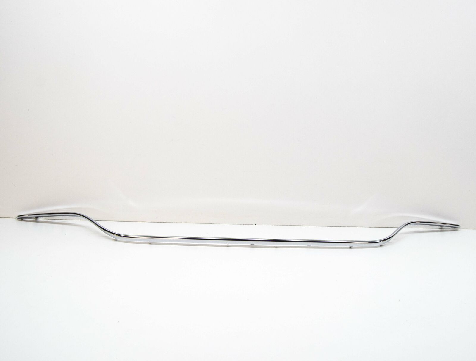 NEW MERCEDES-BENZ C-CLASS W205 REAR BUMPER TRIM A2058850721 4 NEW MERCEDES-BENZ C-CLASS W205 REAR BUMPER TRIM A2058850721 - Image 4