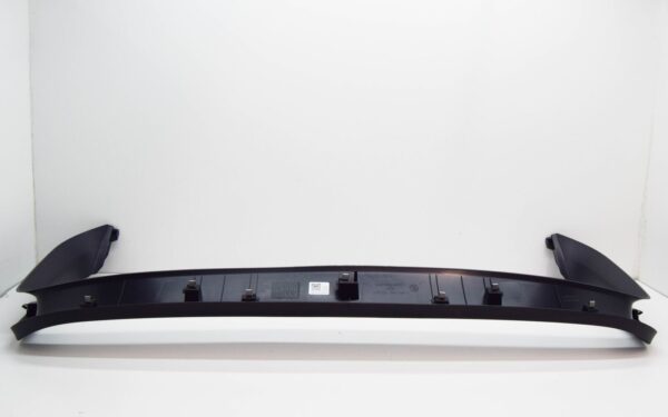 NEW SKODA KAROQ NU REAR LID TRIM PANEL 57A867605C9B9 ORIGINAL - Image 3