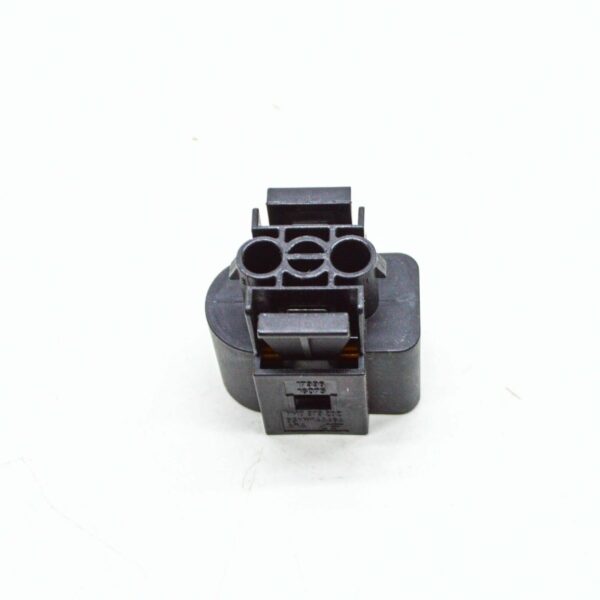 NEW AUDI A3 8P WINDSCREEN WASHER SYSTEM FLAT CONTACT HOUSING 7M0973202 ORIGINAL - Image 3