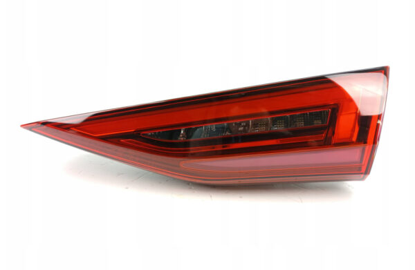 NEW AUDI A3 8Y REAR RIGHT SIDE INNER LED TAILLIGHT 8Y0945308 ORIGINAL - Image 3