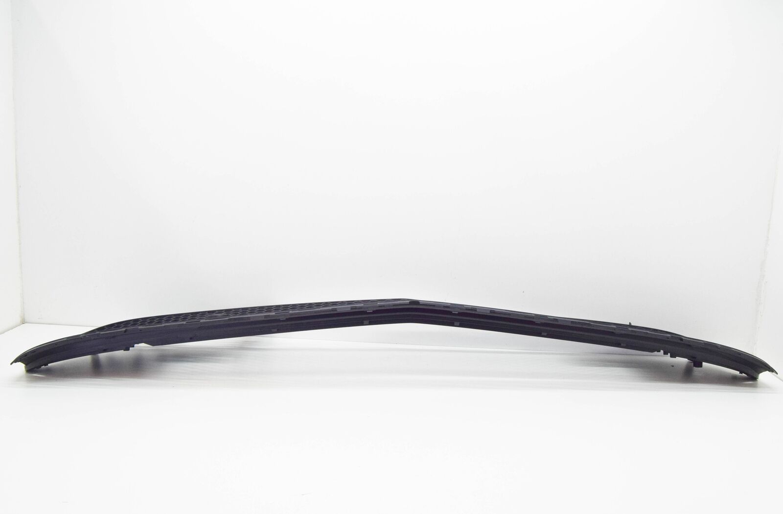 NEW MERCEDES-BENZ CLA COUPE C117 FRONT BUMPER LOWER GRILLE A1178801500 ORIGINAL 3 NEW MERCEDES-BENZ CLA COUPE C117 FRONT BUMPER LOWER GRILLE A1178801500 ORIGINAL - Image 3