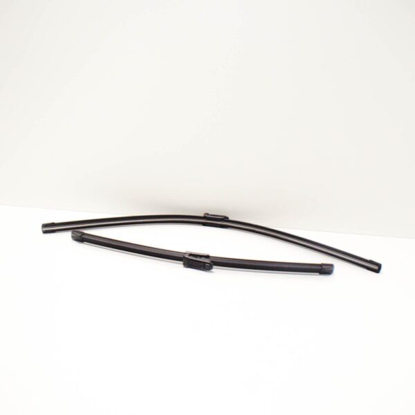 NEW VOLKSWAGEN GOLF MK7 FRONT WINDSCREEN WIPER BLADES SET 5G1998002 LHD ORIGINAL - Image 3
