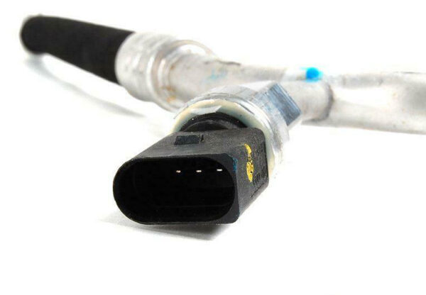 NEW AUDI A3 8P A/C REFRIGERANT HOSE 1K0820721BK ORIGINAL - Image 3