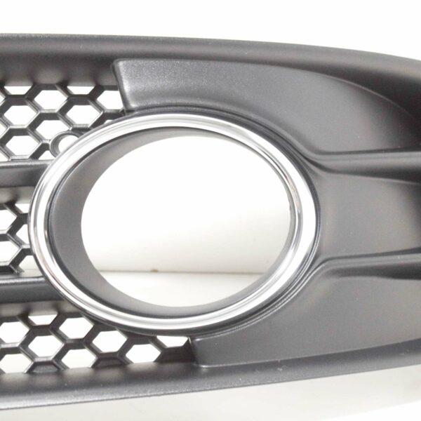 NEW AUDI A3 S3 8P RIGHT FOG LIGHT GRILLE 8P0807682G9B9 8P0807682G - Image 5