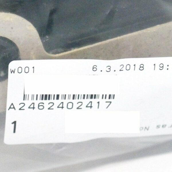 NEW MERCEDES BENZ GLA X156 ENGINE MOUNT RIGHT SIDE A2462402417 2017 ORIGINAL - Image 3