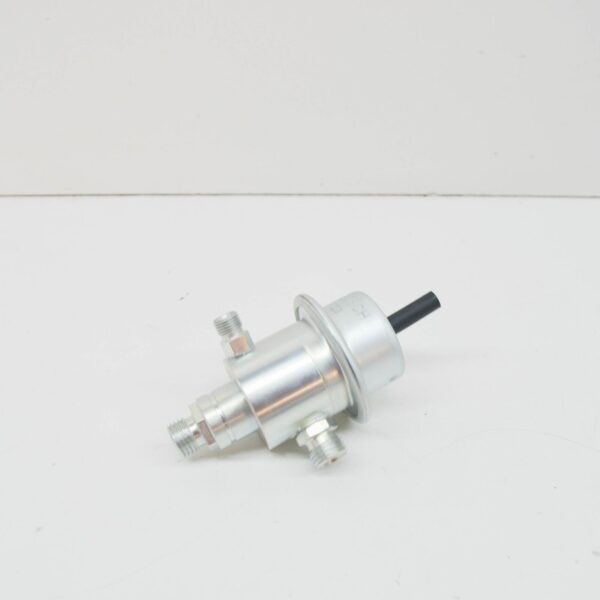 NEW MB E-CLASS W124 FUEL PRESSURE REGULATOR A0000780392 3.0 PETROL ORIGINAL - Image 3