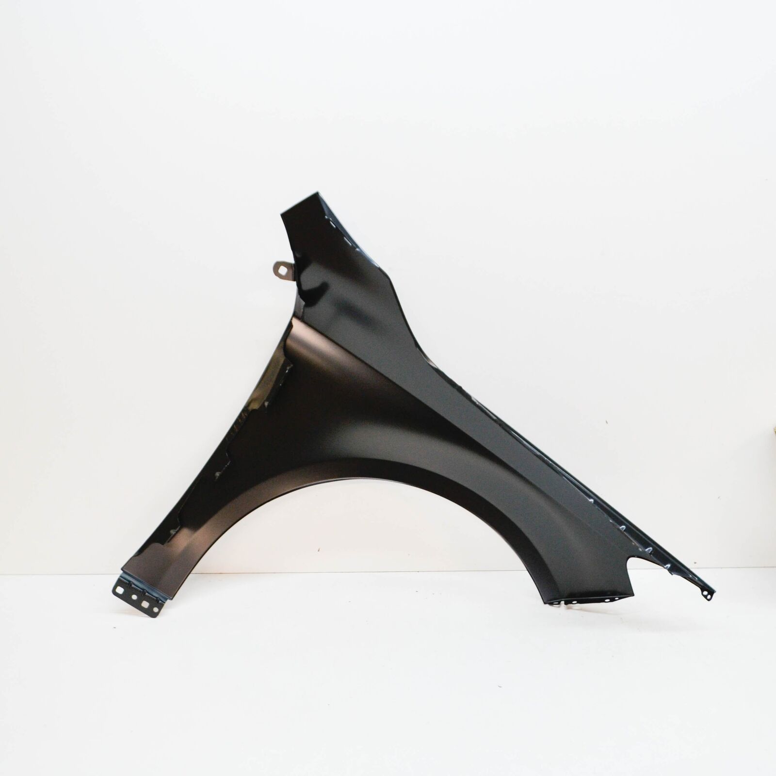 NEW MERCEDES-BENZ CLA COUPE C117 FRONT LEFT FENDER A1178810101 3 NEW MERCEDES-BENZ CLA COUPE C117 FRONT LEFT FENDER A1178810101 - Image 3