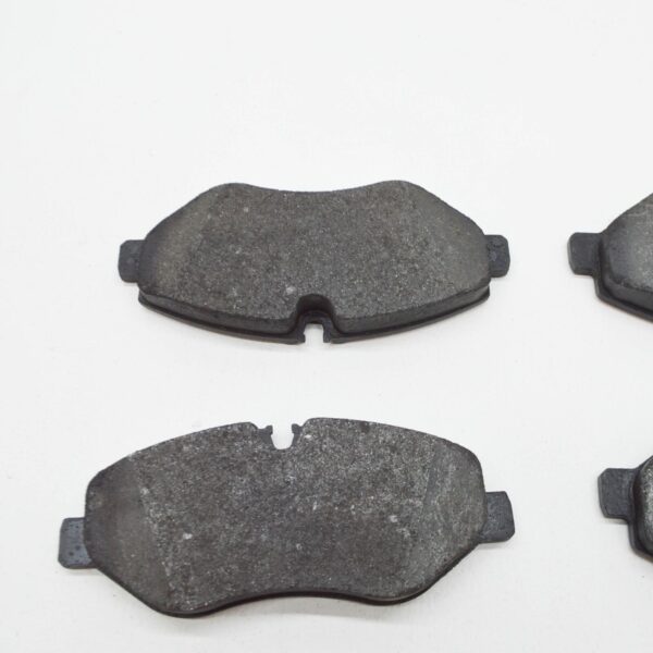 NEW MERCEDES-BENZ SPRINTER 906 FRONT BRAKE PADS KIT A9064211600 2010 ORIGINAL - Image 3