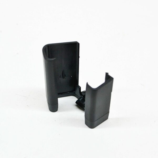 NEW AUDI A3 S3 8V REAR LEFT OUTER SEAT TRACK COVER 8V0881348B01C ORIGINAL - Image 3
