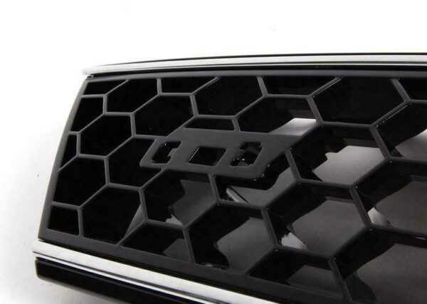 NEW VOLKSWAGEN JETTA A6 FRONT RADIATOR GRILLE GLI 5C6853651B041 ORIGINAL - Image 3