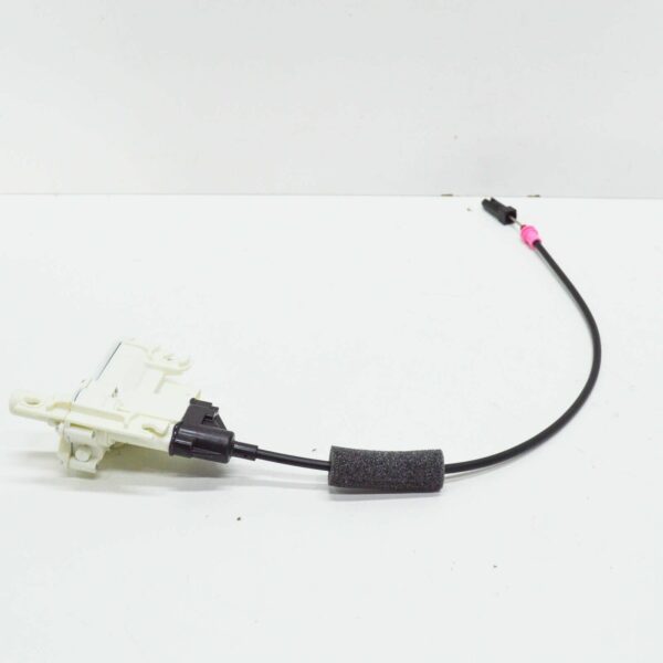 NEW MB S W222 FRONT LEFT DOOR ELECTRICAL CLOSING AID A2227601300 - Image 3