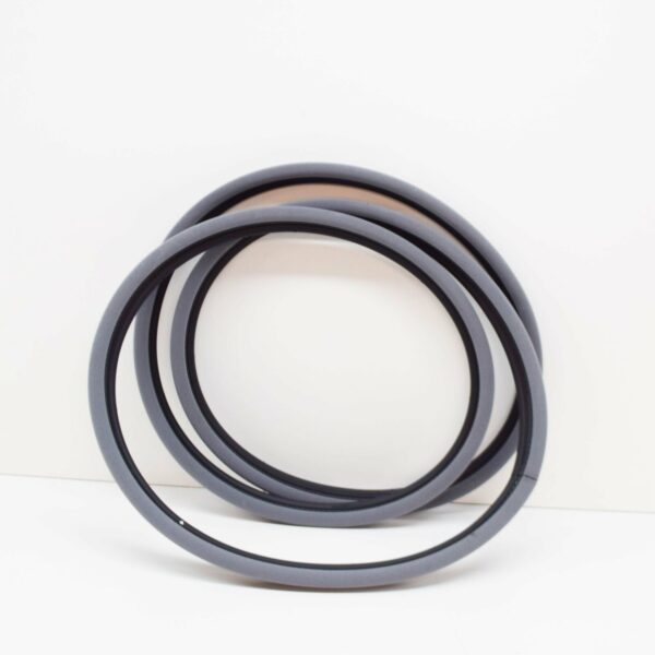 NEW MERCEDES-BENZ G W463 FRONT DOOR SEAL A46372711307098 ORIGINAL - Image 3