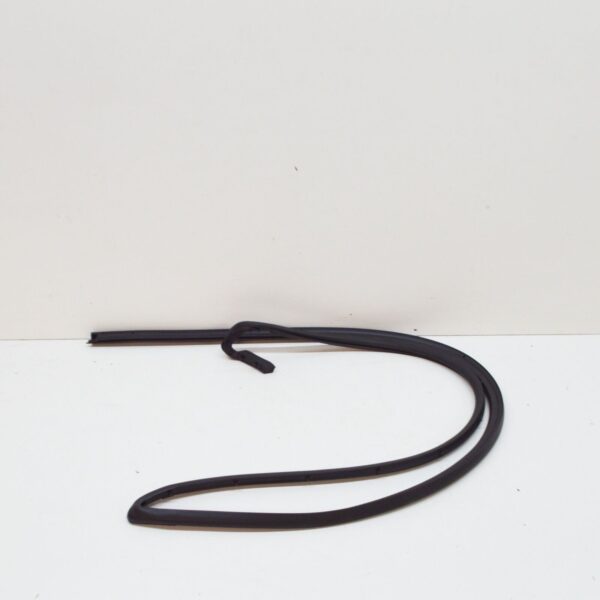 NEW VW TRANSPORTER T5 LEFT SLIDING DOOR SEAL 7E0843785C ORIGINAL - Image 3