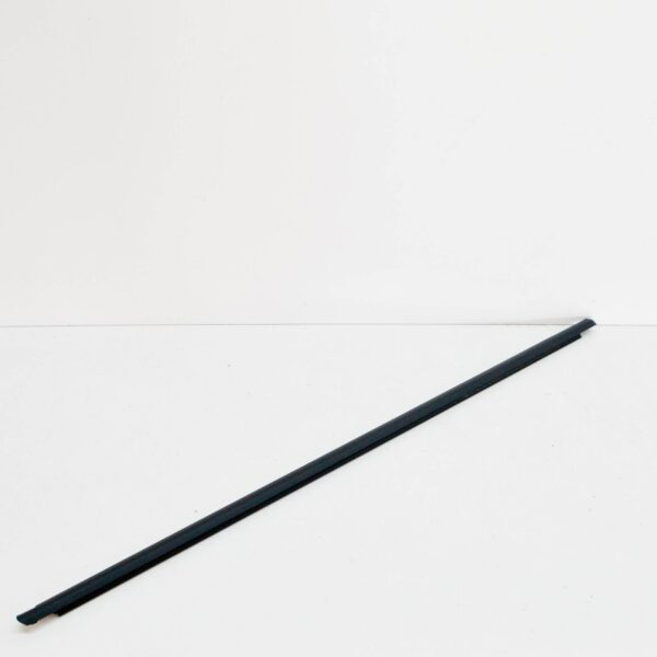 NEW VW GOLF MK7 REAR RIGHT DOOR WINDOW OUTER APERTURE SEAL 5G6839478F5AP - Image 3