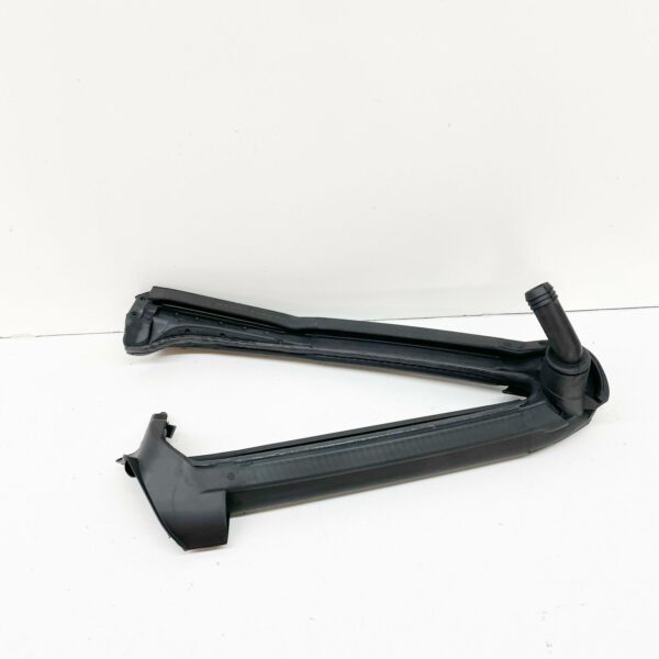 NEW MERCEDES-BENZ SLK R172 RIGHT RETRACTABLE ROOF SEALING A1727900498 - Image 3