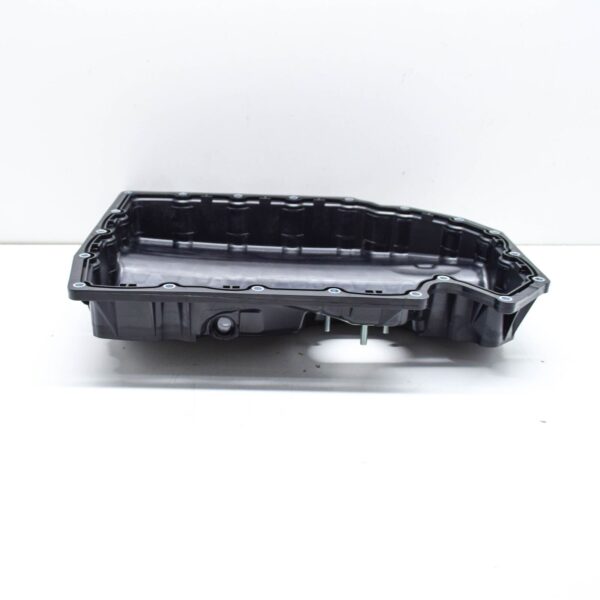 NEW VOLKSWAGEN JETTA MK7 A7 CRANKCASE LOWER OIL PAN PART 06K103600AA ORIGINAL - Image 3