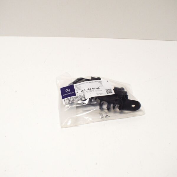 NEW MERCEDES BENZ ML W164 OIL FILTER BRACKET A1561830540 ORIGINAL - Image 3