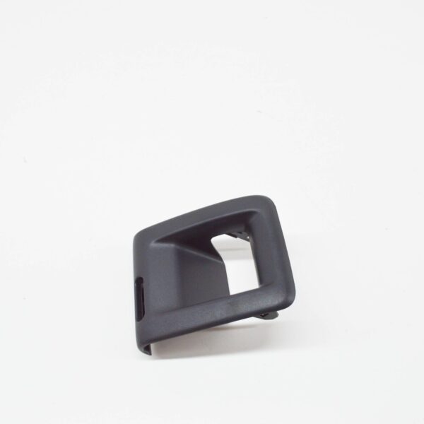 NEW VOLKSWAGEN T-ROC REAR RIGHT SEAT BACKREST LOCK TRIM 5G0885894B82V ORIGINAL - Image 3