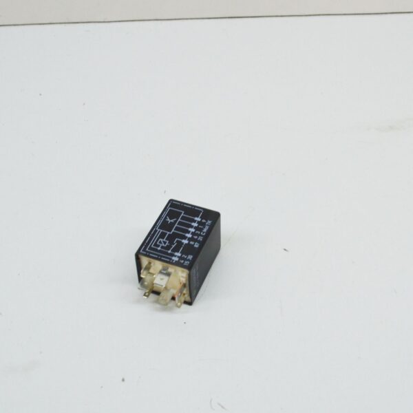 NEW AUDI A2 8Z FUEL PUMP RELAY 6N0906383B ORIGINAL - Image 3