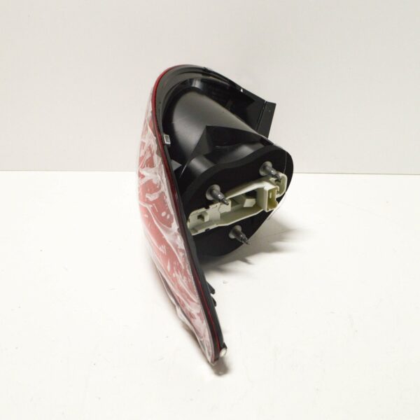 NEW VOLKSWAGEN PASSAT CC REAR LEFT OUTER TAILLIGHT LAMP 3C8945207S ORIGINAL - Image 3