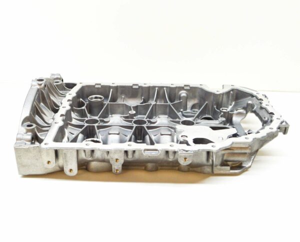 NEW AUDI A3 8V ENGINE UPPER OIL PAN SUMP 06K103603CQ ORIGINAL - Image 3