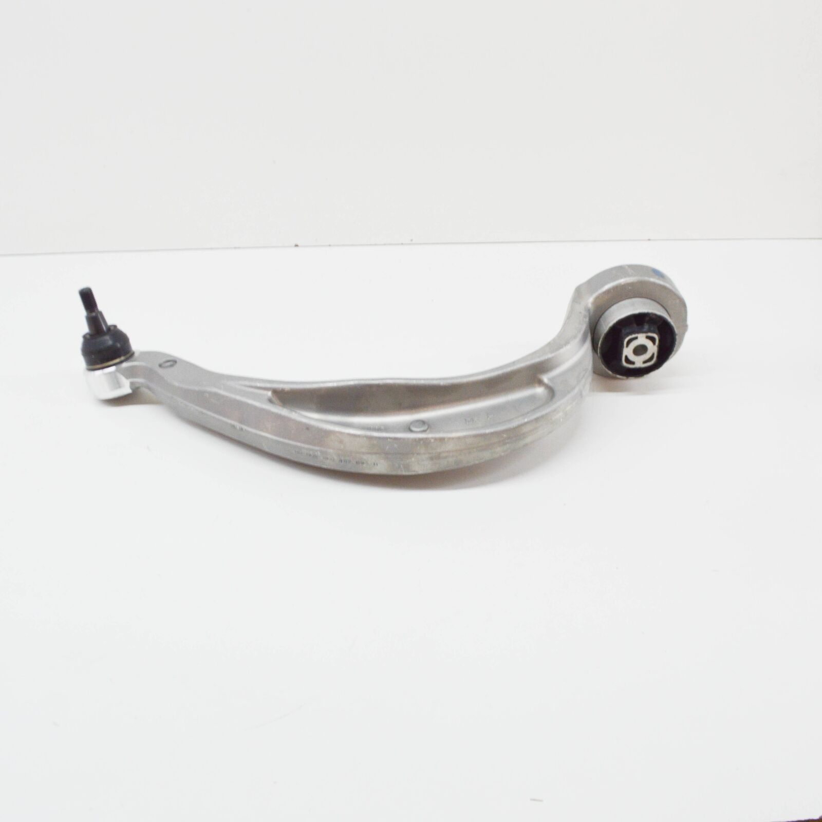 NEW AUDI A4 B8 FRONT LEFT LOWER CONTROL ARM 8K0407693N ORIGINAL 3 NEW AUDI A4 B8 FRONT LEFT LOWER CONTROL ARM 8K0407693N ORIGINAL - Image 3