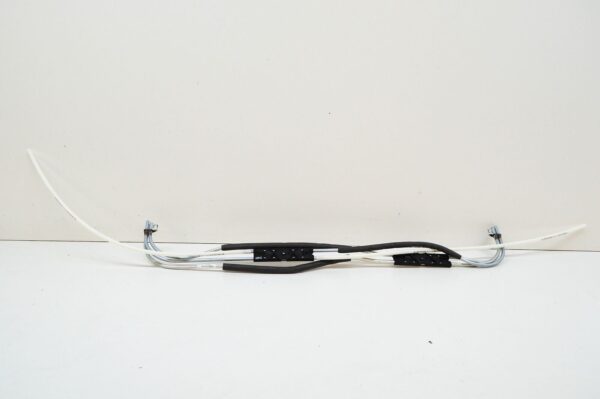 NEW MERCEDES-BENZ C W205 PANORAMIC ROOF FRONT GUIDE TUBE A2057809700 ORIGINAL - Image 3