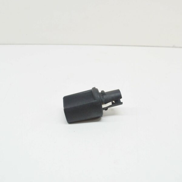 NEW VW TRANSPORTER T5 HEADLIGHT BULB SOCKET MOUNTING 7M3953124A ORIGINAL - Image 3