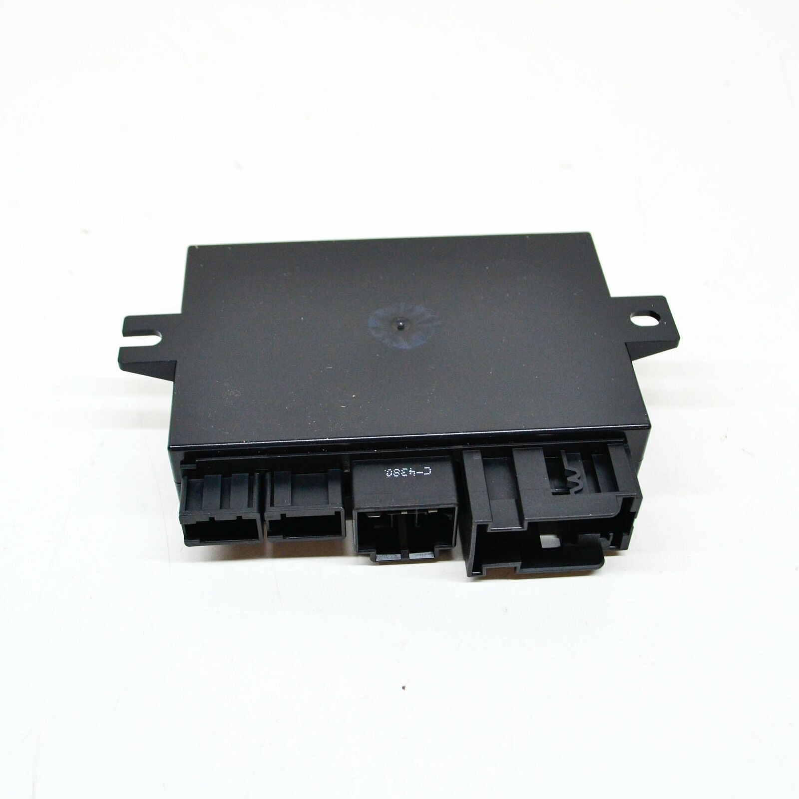 NEW MERCEDES-BENZ C W205 TOW HOOK CONTROL UNIT A2059006828 3 NEW MERCEDES-BENZ C W205 TOW HOOK CONTROL UNIT A2059006828 - Image 3