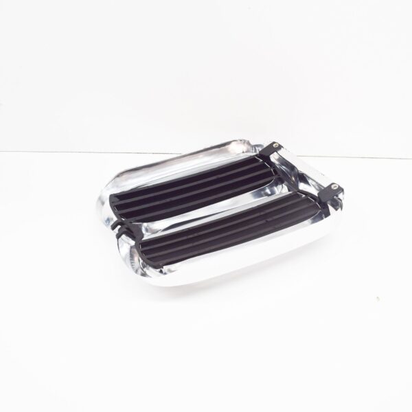 NEW BMW 5 E12 FRONT BUMPER RADIATOR GRILLE 51131817683 ORIGINAL - Image 3