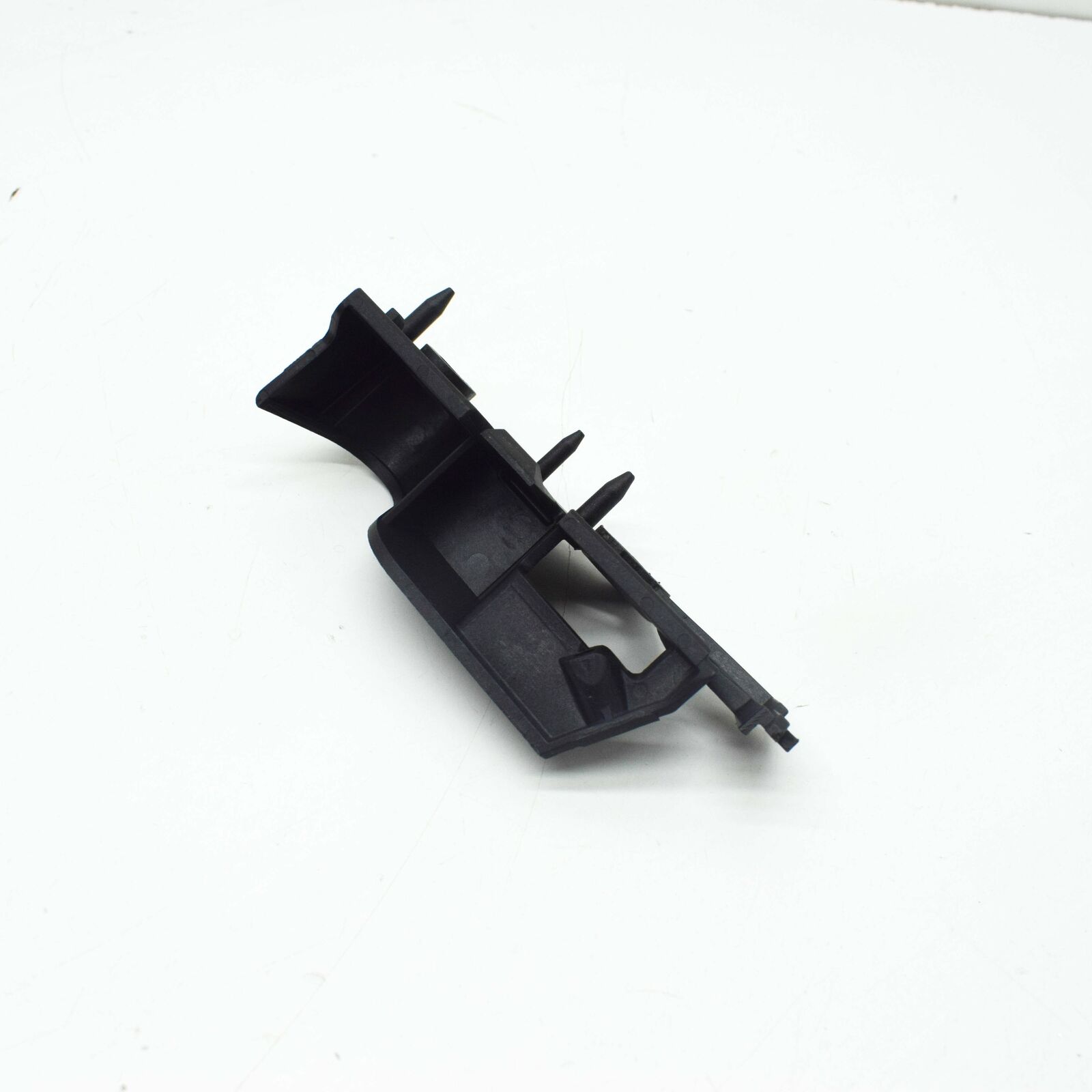 NEW AUDI A4 B8 FRONT LEFT BUMPER CARRIER GUIDE BRACKET 8K0807283H 5 NEW AUDI A4 B8 FRONT LEFT BUMPER CARRIER GUIDE BRACKET 8K0807283H - Image 5