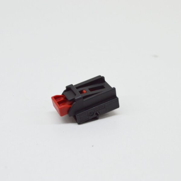 NEW VW GOLF MK7 4-PIN FLAT CONTACT HOUSING WITH CONTACT LOCK 7N0972704 - Image 5