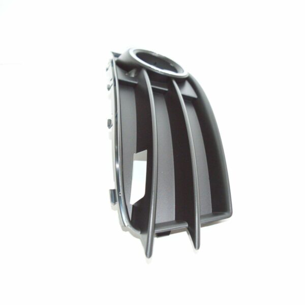NEW AUDI A3 8P RIGHT FOG LIGHT GRILLE 8P0807682F9B9 2010 - Image 5